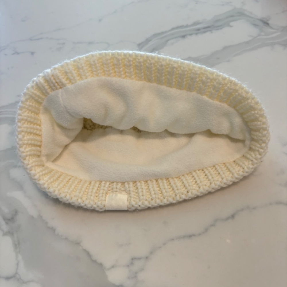 Nike ACG Off White Cable Knit Beanie - Picture 6 of 9